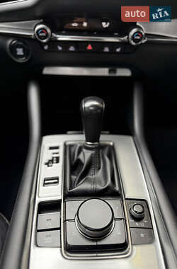 Седан Mazda 3 2019 в  фото 29 Седан Mazda 3 2019 в