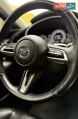 Седан Mazda 3 2019 в  фото 30 Седан Mazda 3 2019 в