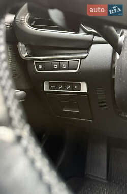 Седан Mazda 3 2019 в  фото 36 Седан Mazda 3 2019 в