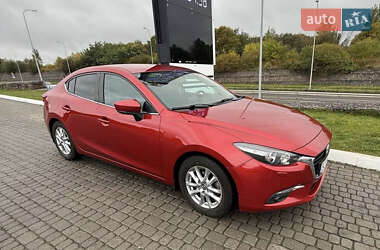 Седан Mazda 3 2017 в 