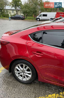 Седан Mazda 3 2017 в 
