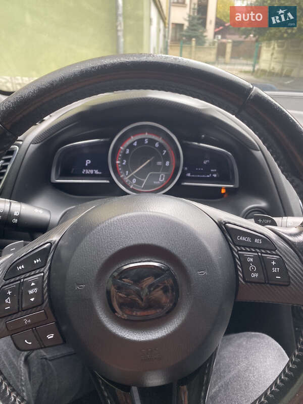 Хэтчбек Mazda 3 2014 в Ивано-Франковске