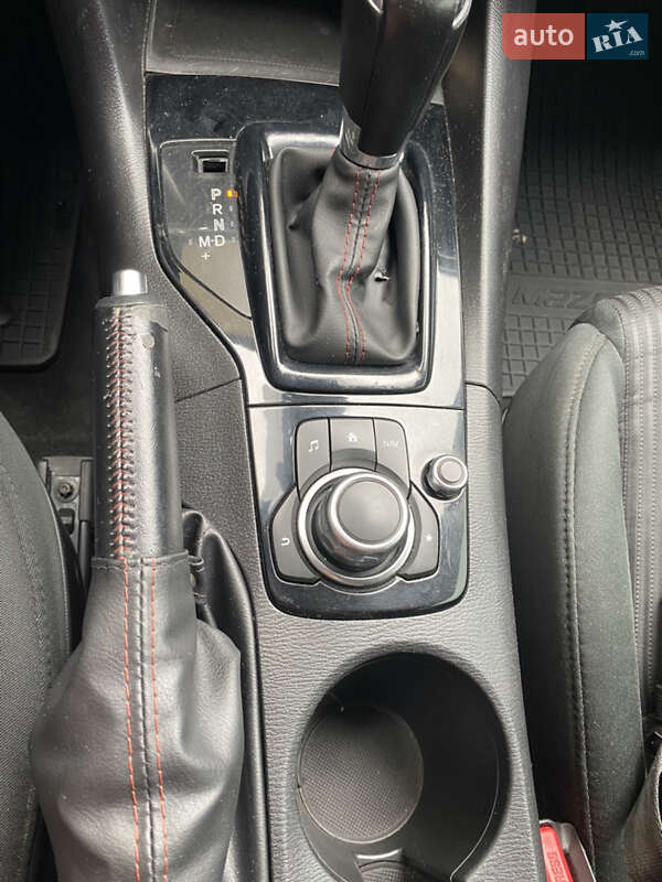 Хэтчбек Mazda 3 2014 в Ивано-Франковске