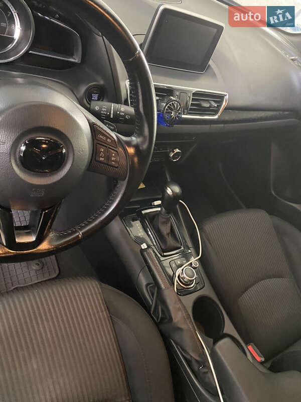 Хэтчбек Mazda 3 2014 в Ивано-Франковске