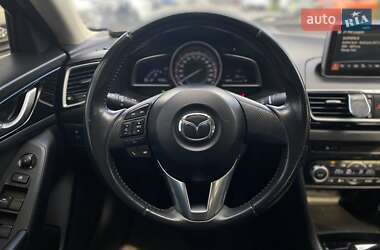 Седан Mazda 3 2014 в 