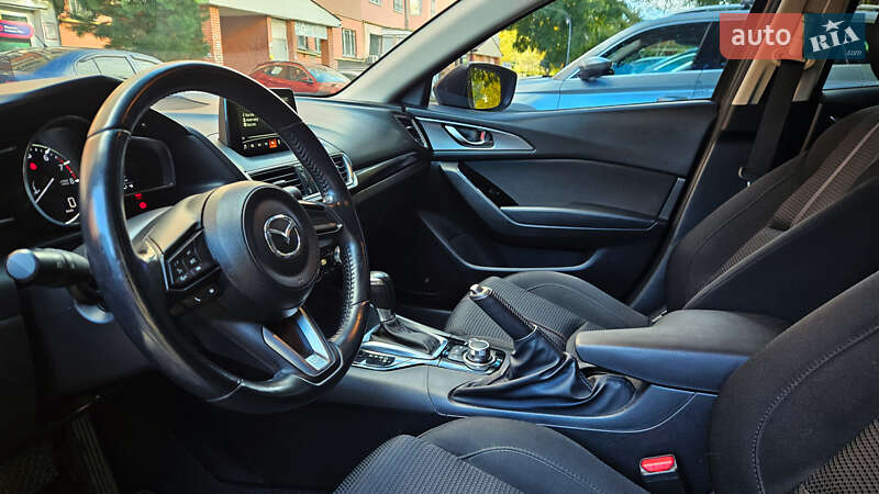 Хэтчбек Mazda 3 2017 в Броварах