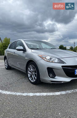 Хэтчбек Mazda 3 2012 в 