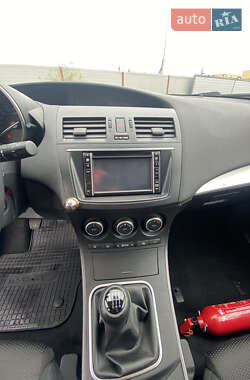 Хэтчбек Mazda 3 2012 в 