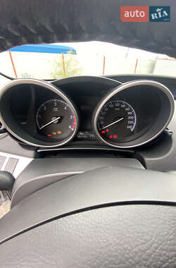 Хэтчбек Mazda 3 2012 в 