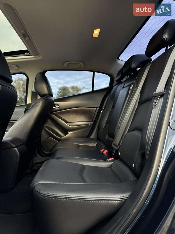 Седан Mazda 3 2017 в Дніпрі фото 25 Седан Mazda 3 2017 в Дніпрі