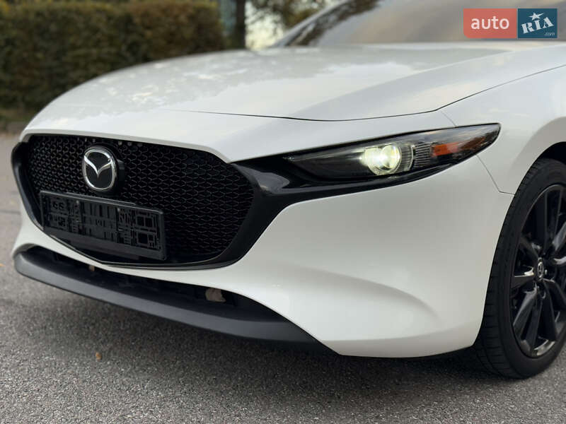 Хэтчбек Mazda 3 2020 в Киеве