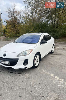 Седан Mazda 3 2011 в Дніпрі