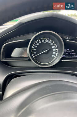 Хэтчбек Mazda 3 2017 в 