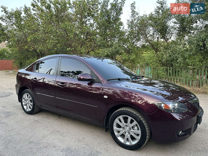 Седан Mazda 3 2006 в Запоріжжі