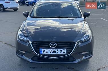 Хэтчбек Mazda 3 2017 в 