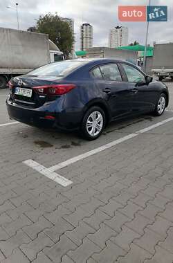 Седан Mazda 3 2017 в 