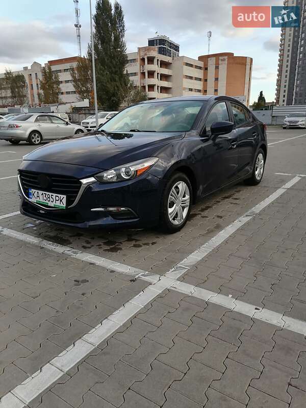 Седан Mazda 3 2017 в 