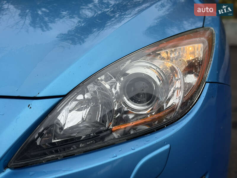 Хэтчбек Mazda 3 2010 в Киеве