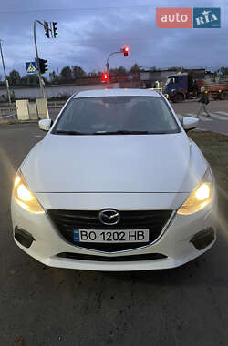 Седан Mazda 3 2015 в Киеве