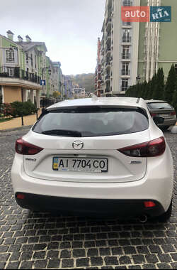 Хэтчбек Mazda 3 2014 в 