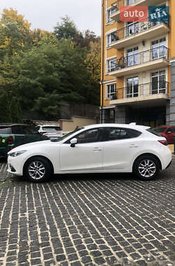 Хэтчбек Mazda 3 2014 в 