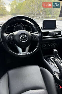 Седан Mazda 3 2016 в 