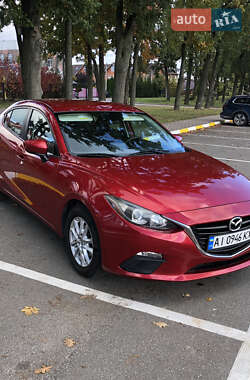 Седан Mazda 3 2016 в Киеве