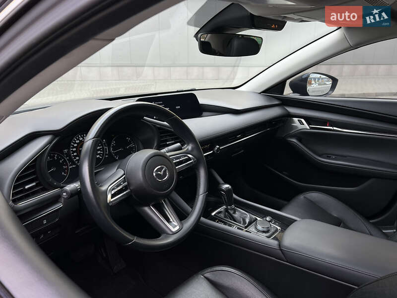 Седан Mazda 3 2020 в Киеве