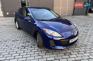 Седан Mazda 3 2013 в 
