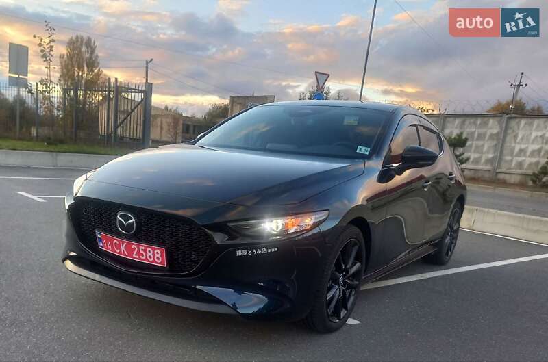 Хэтчбек Mazda 3 2024 в Киеве