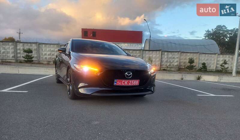 Хэтчбек Mazda 3 2024 в Киеве