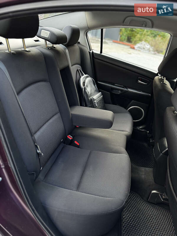 Седан Mazda 3 2007 в Тернополе