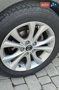 Седан Mazda 3 2014 в  фото 16 Седан Mazda 3 2014 в
