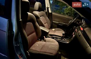 Хэтчбек Mazda 3 2003 в 