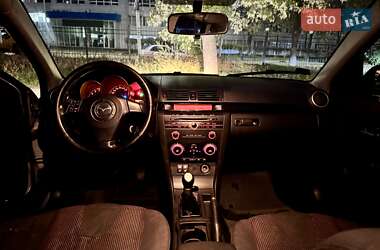 Хэтчбек Mazda 3 2003 в 