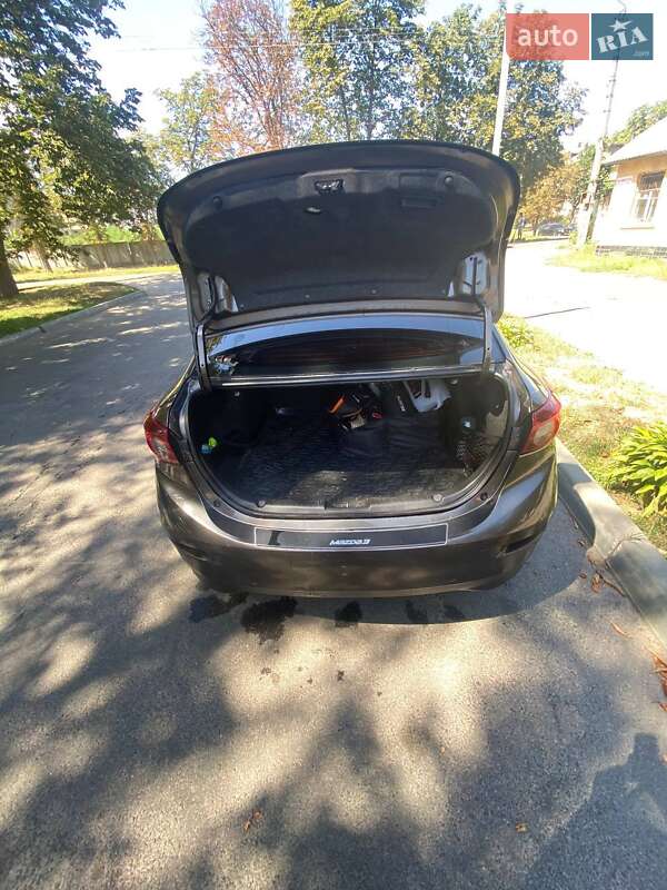 Седан Mazda 3 2013 в Черкассах