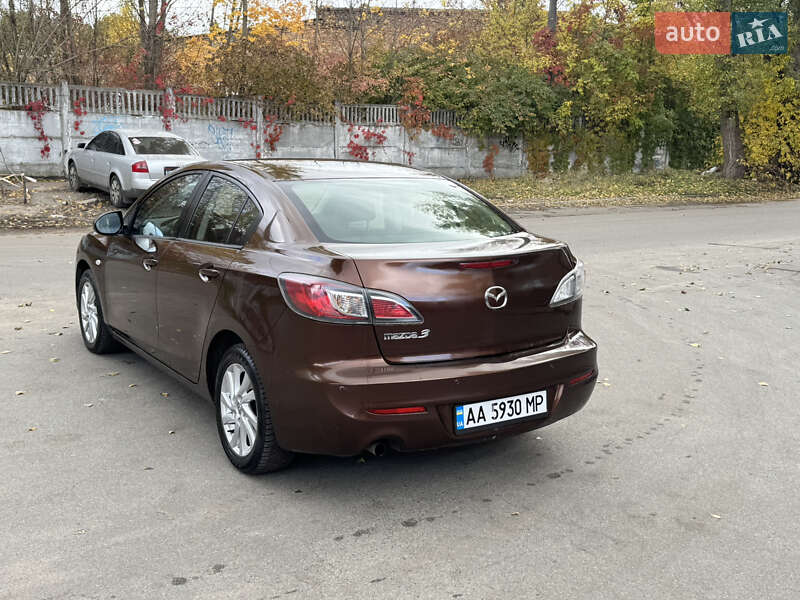 Седан Mazda 3 2011 в Києві