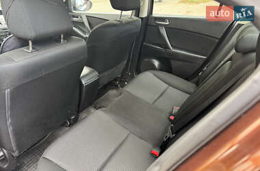 Седан Mazda 3 2011 в 