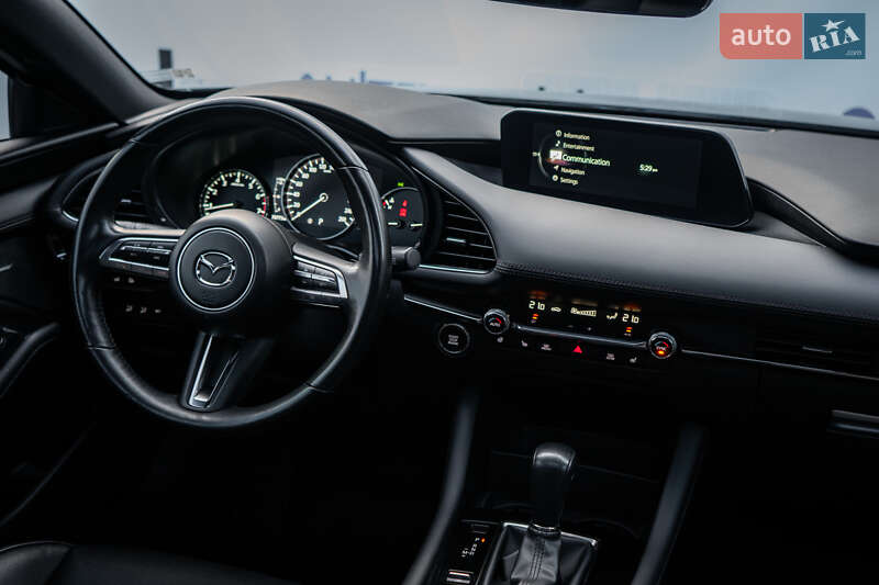Хэтчбек Mazda 3 2022 в Киеве