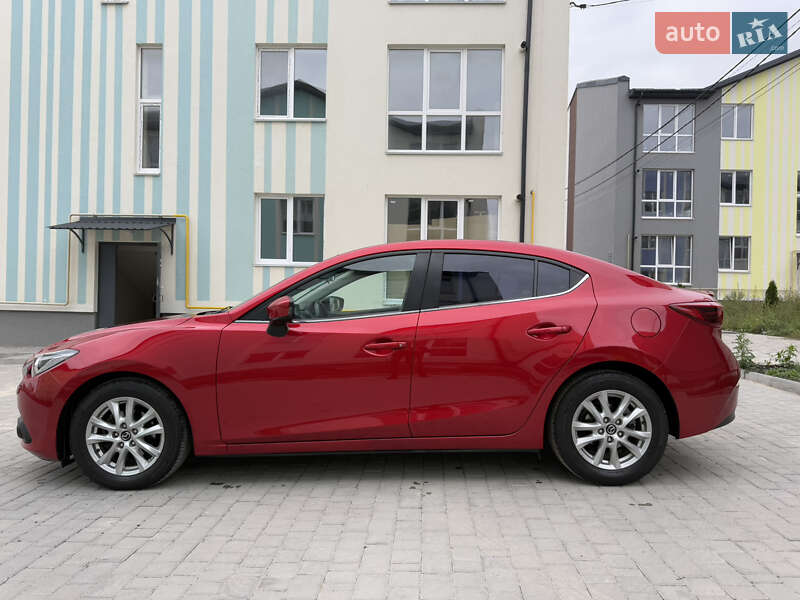 Седан Mazda 3 2014 в Виннице