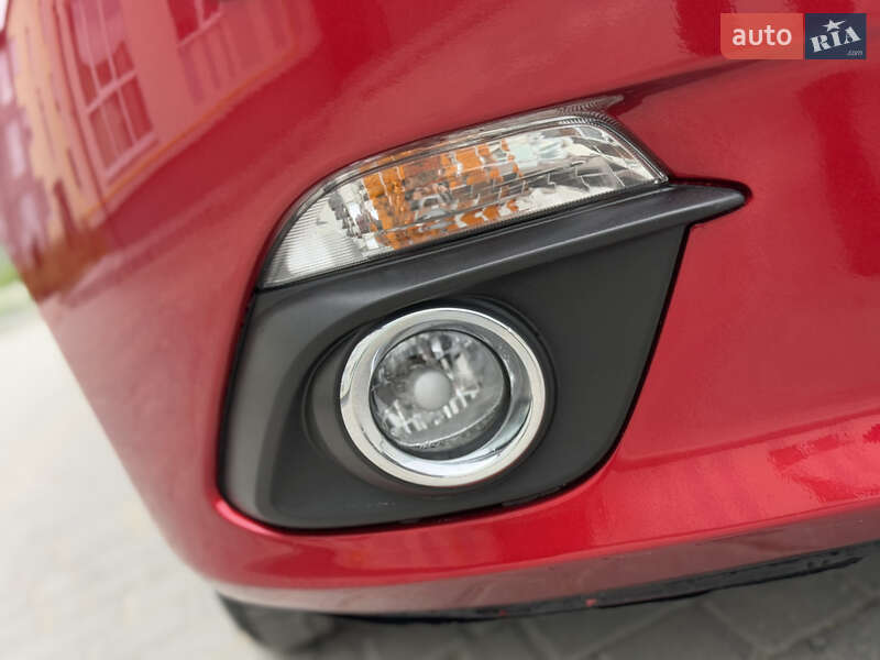Седан Mazda 3 2014 в Виннице