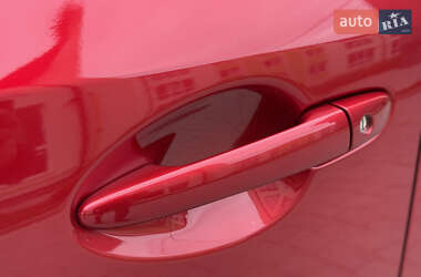 Седан Mazda 3 2014 в 