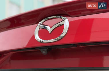 Седан Mazda 3 2014 в 
