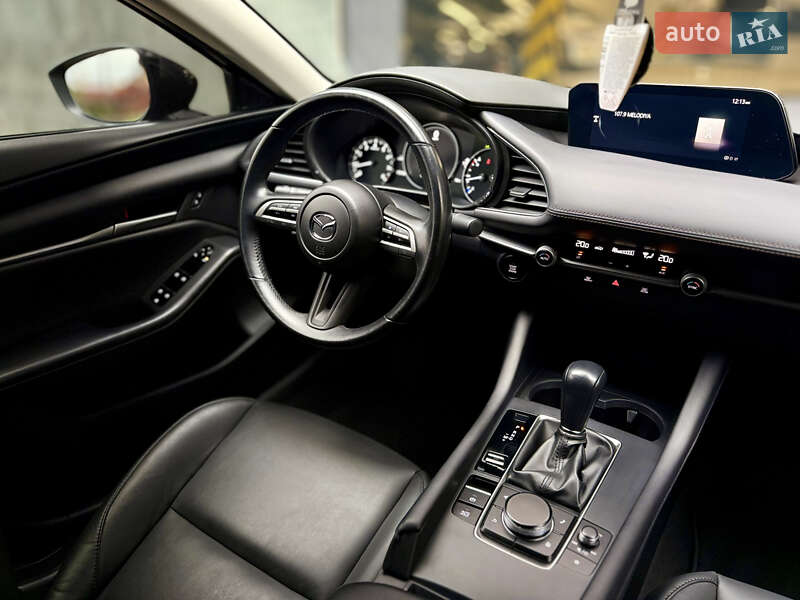 Седан Mazda 3 2023 в Харкові