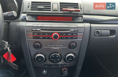 Седан Mazda 3 2006 в  фото 13 Седан Mazda 3 2006 в