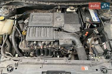 Хетчбек Mazda 3 2010 в 
