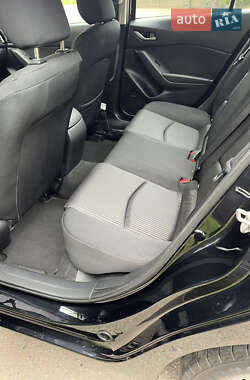 Седан Mazda 3 2015 в 