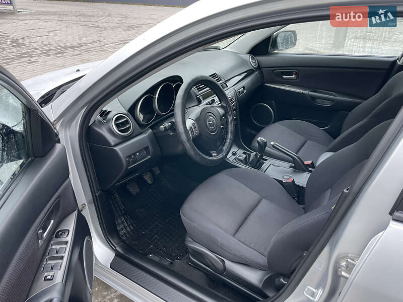 Хэтчбек Mazda 3 2006 в Баре