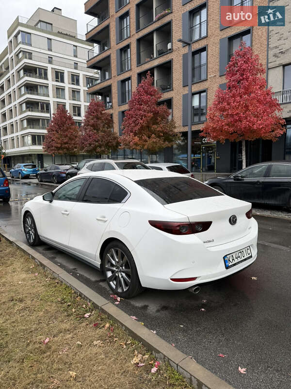Седан Mazda 3 2019 в Киеве