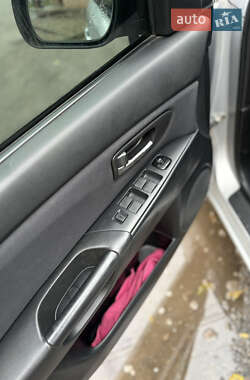 Седан Mazda 3 2005 в  фото 12 Седан Mazda 3 2005 в